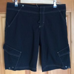 Athleta Dipper shorts black 10” inseam sz 4